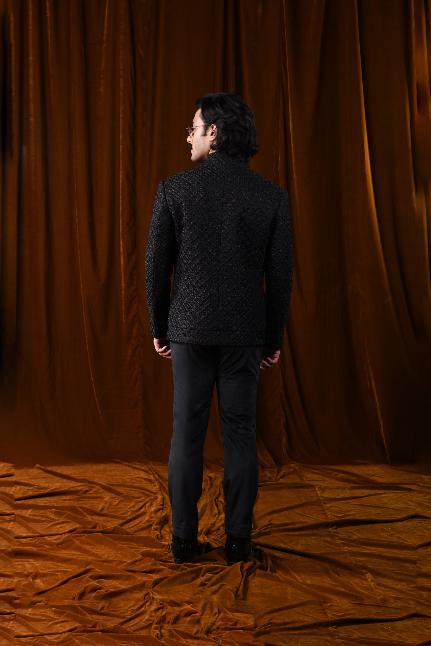 MESH HIGHLIGHTED BLACK BLOUSON  