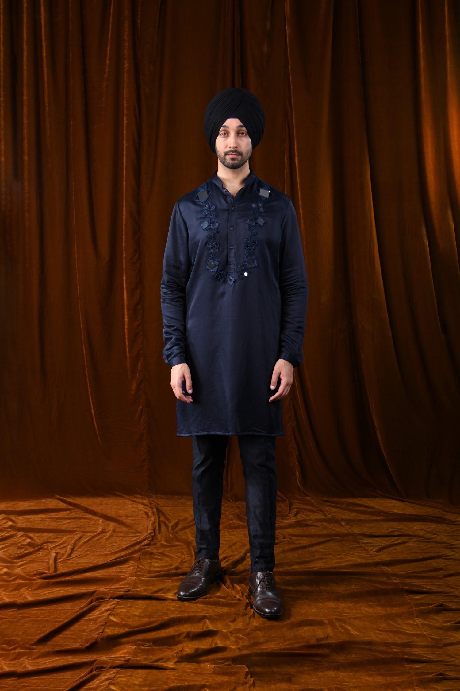  MIRROR HAAR NAVY KURTA 
