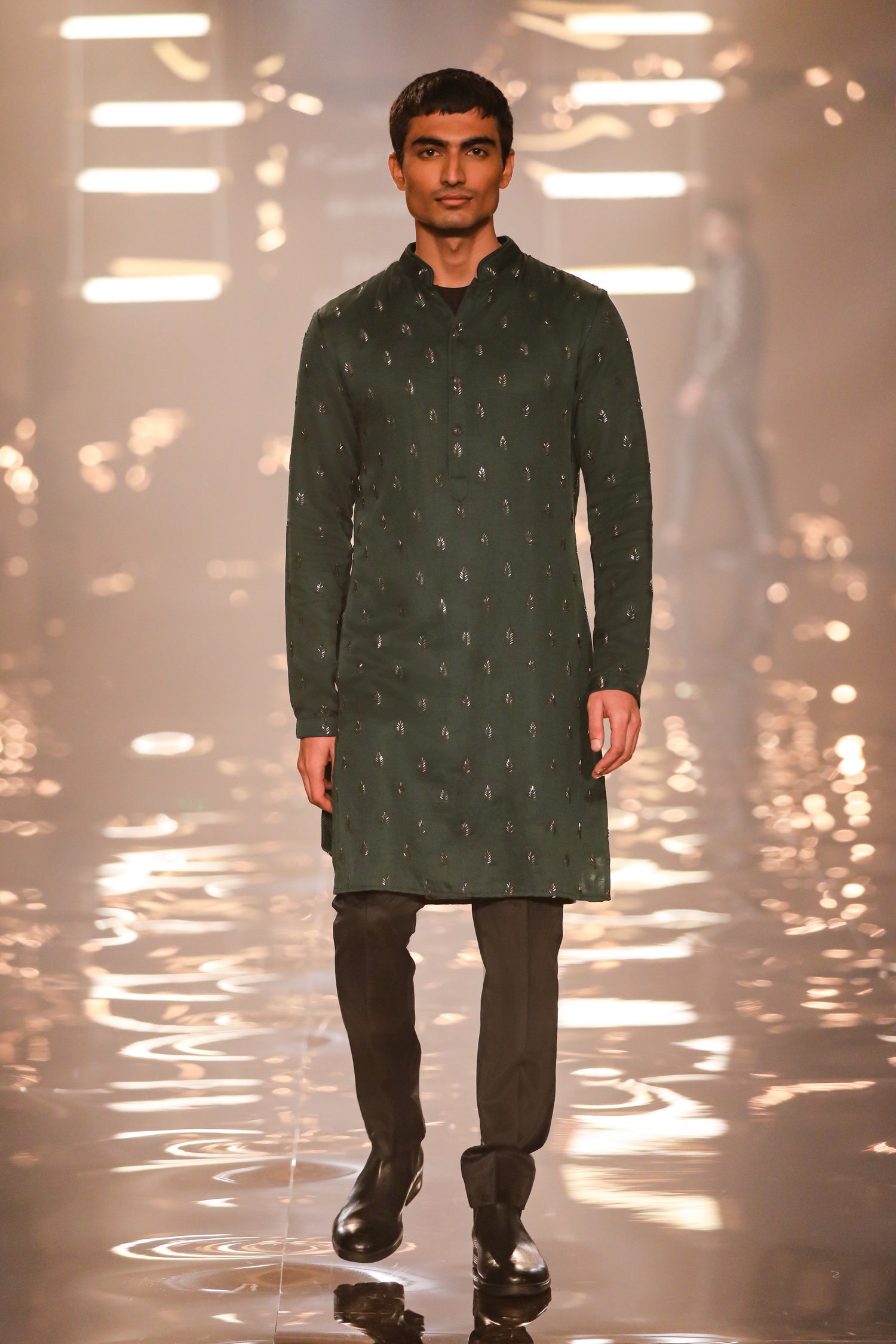 Luxury mens mehndi kurta pajama – Humayunalamgir