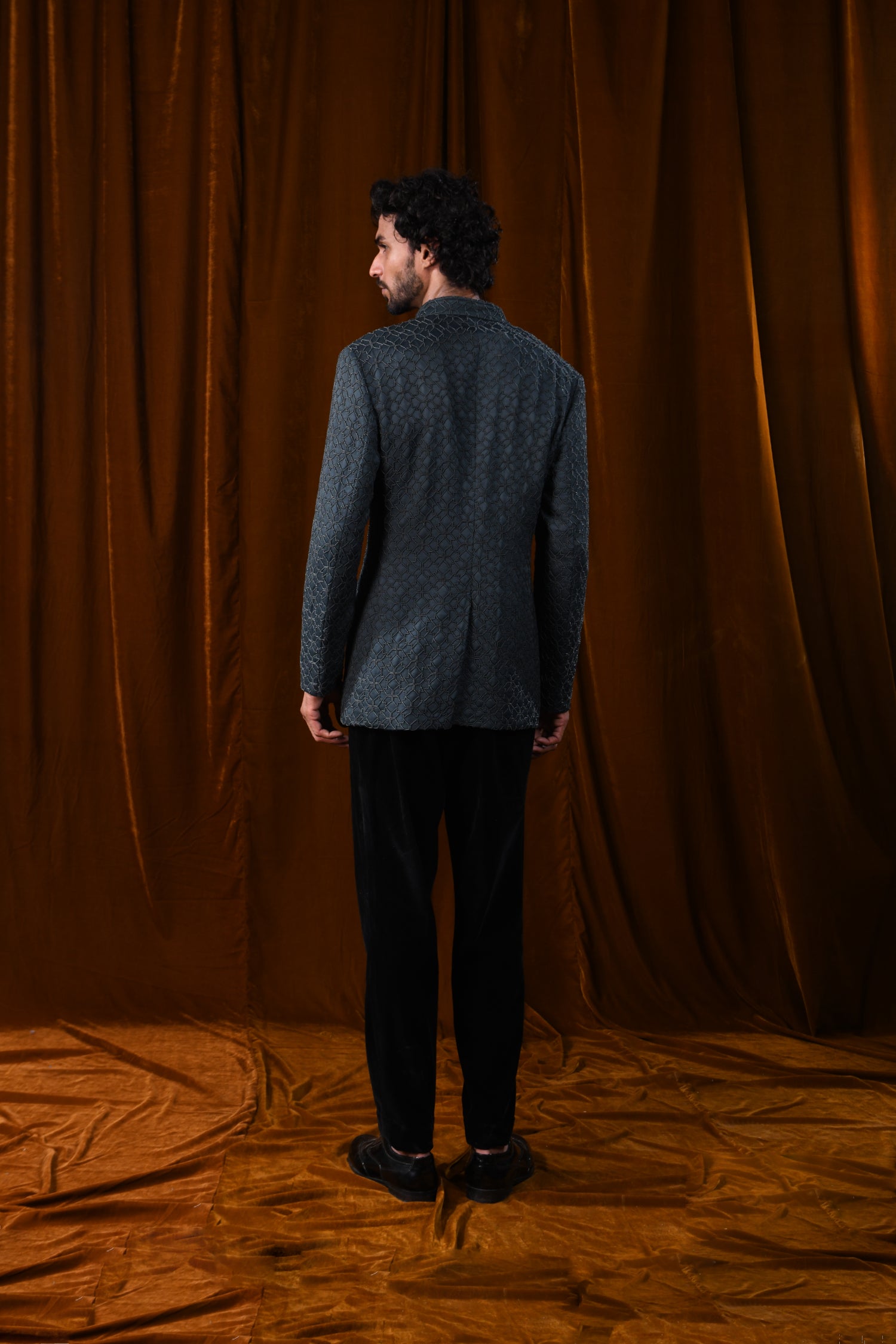 PHULKARI GEOMETRIC BEADED BANDHGALA  