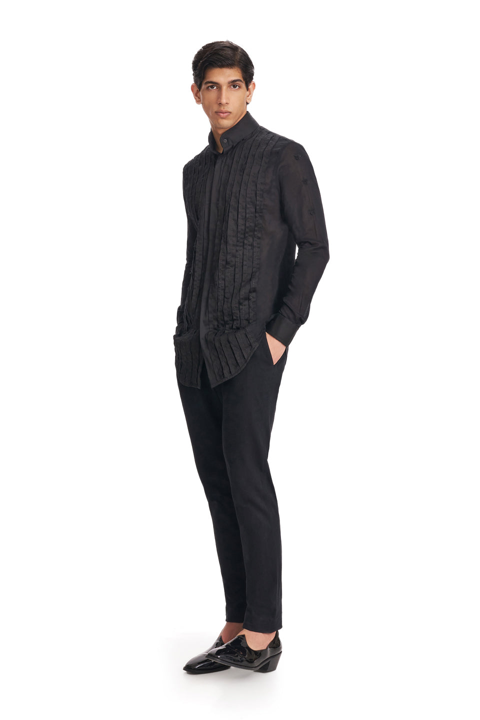 FRAY BOX PLEATED BIB HIGH COLLAR SHIRT  