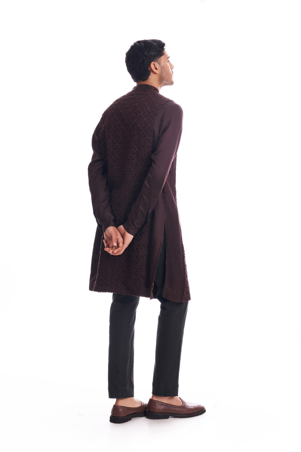 FOUR WAY ARROW CENTER BIB EMBROIDERED KURTA  