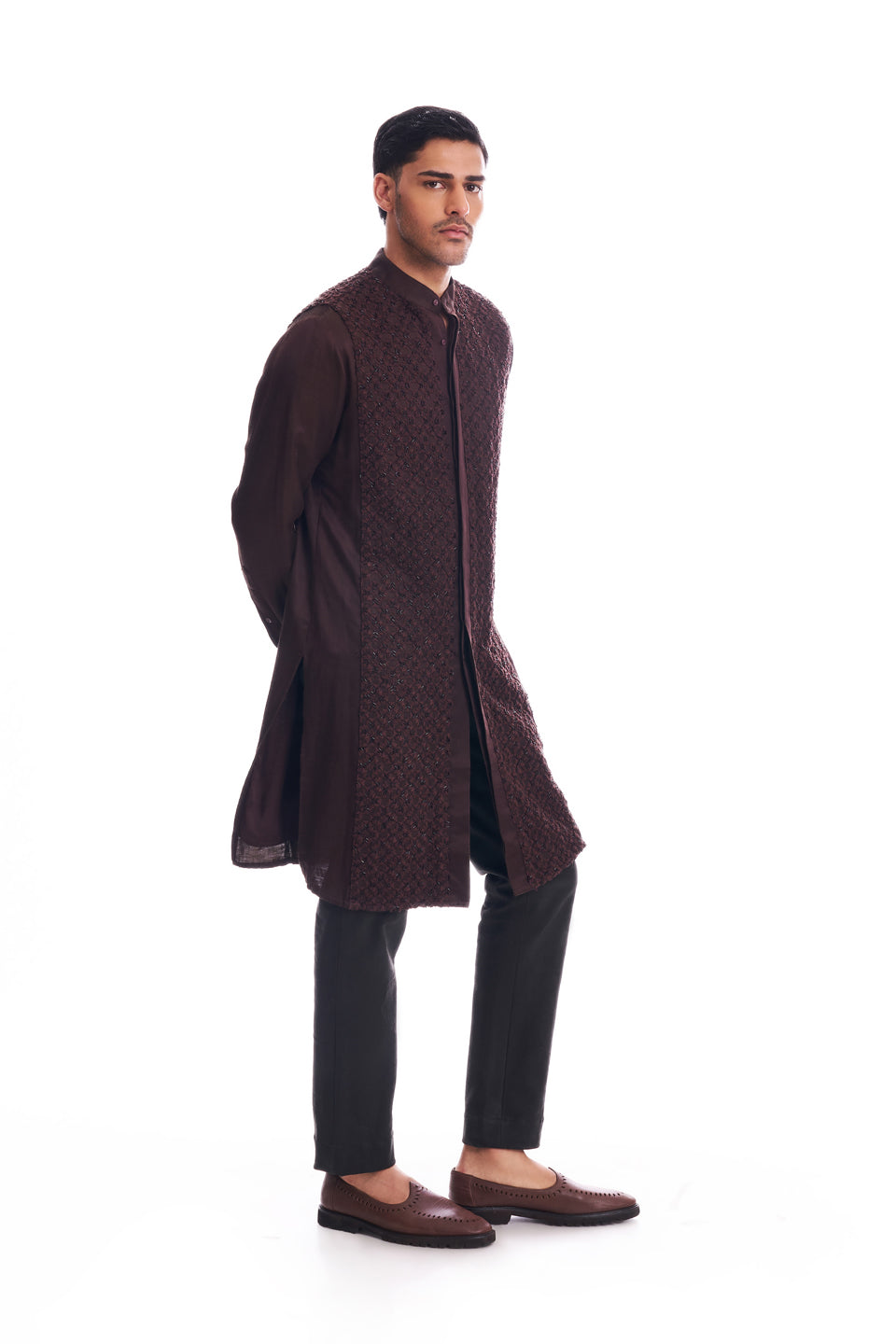 FOUR WAY ARROW CENTER BIB EMBROIDERED KURTA  