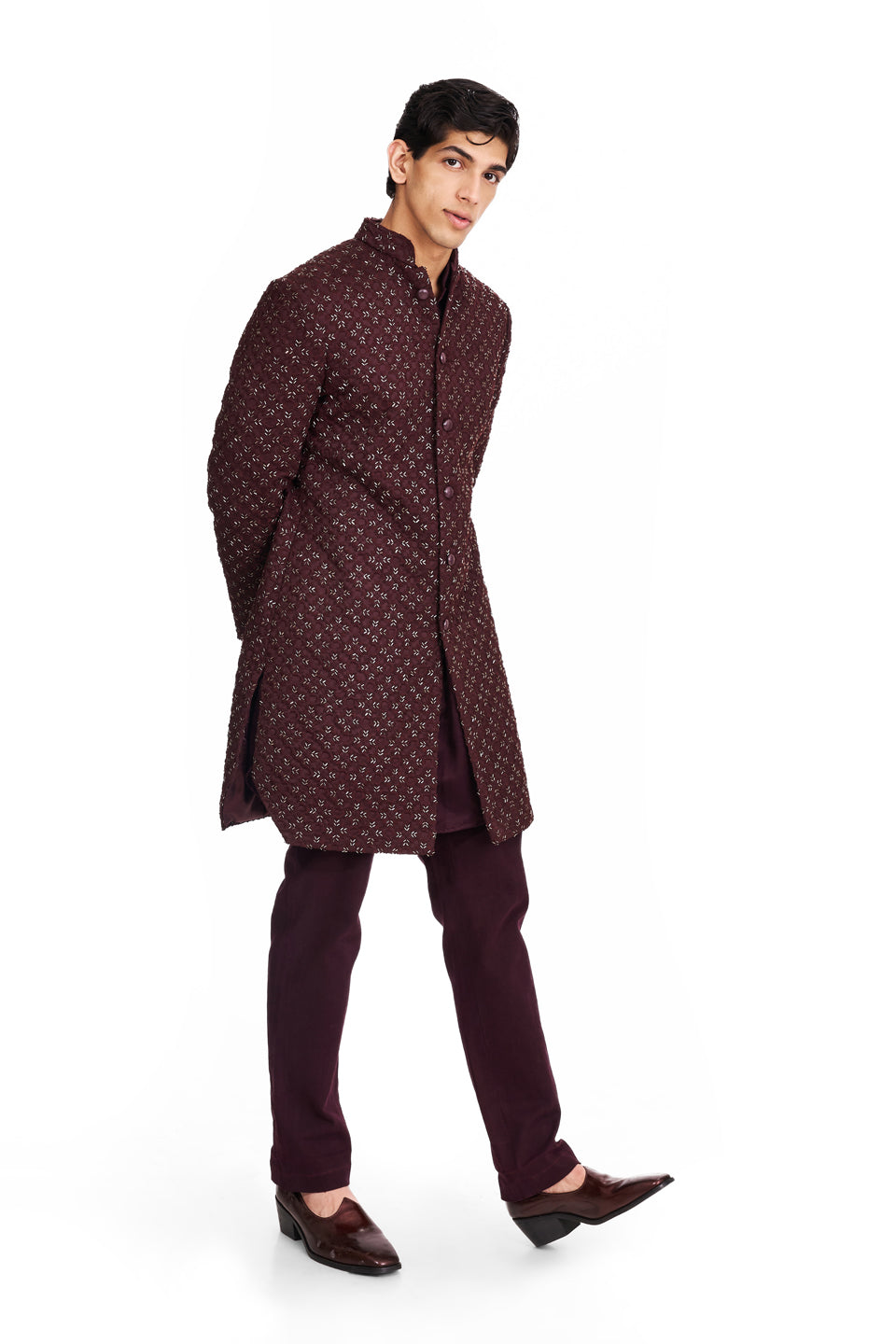 FOUR WAY ARROW HIGHLIGHTED JACKET  