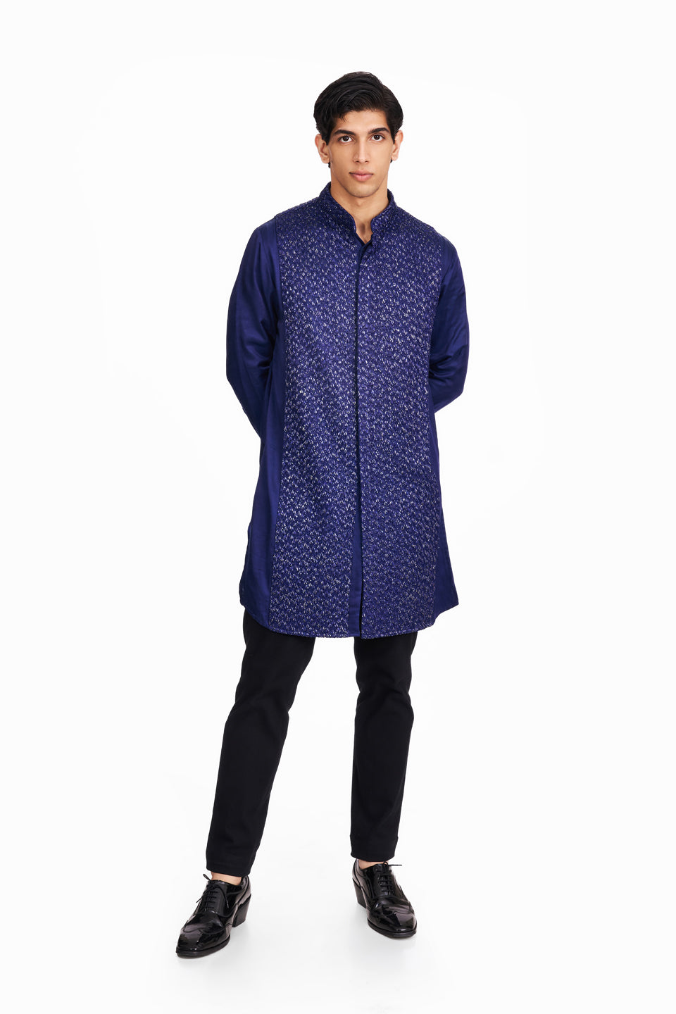  SHINY TREE CENTER BIB EMBROIDERED KURTA 