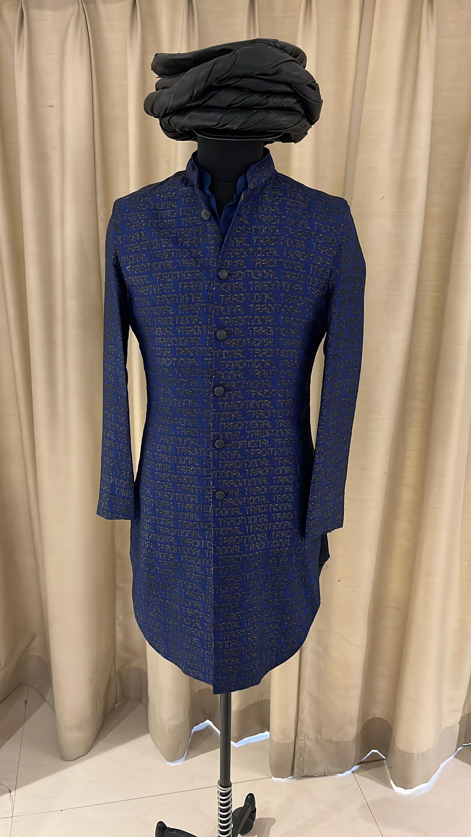 TRADITIONAL FONT DECONSTRUCTED SET  