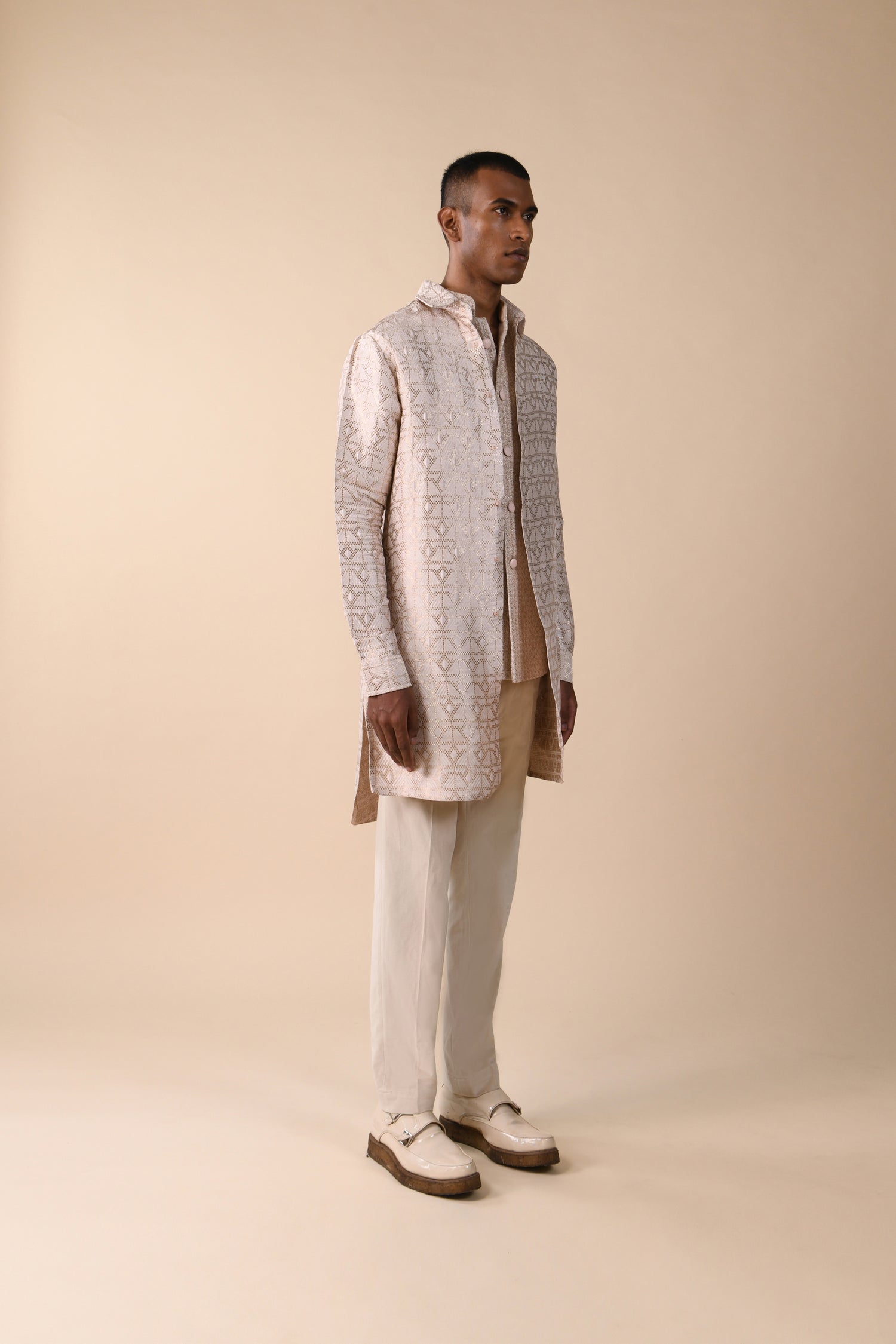 PACKAGING GEOMETRIC OPEN JACKET  