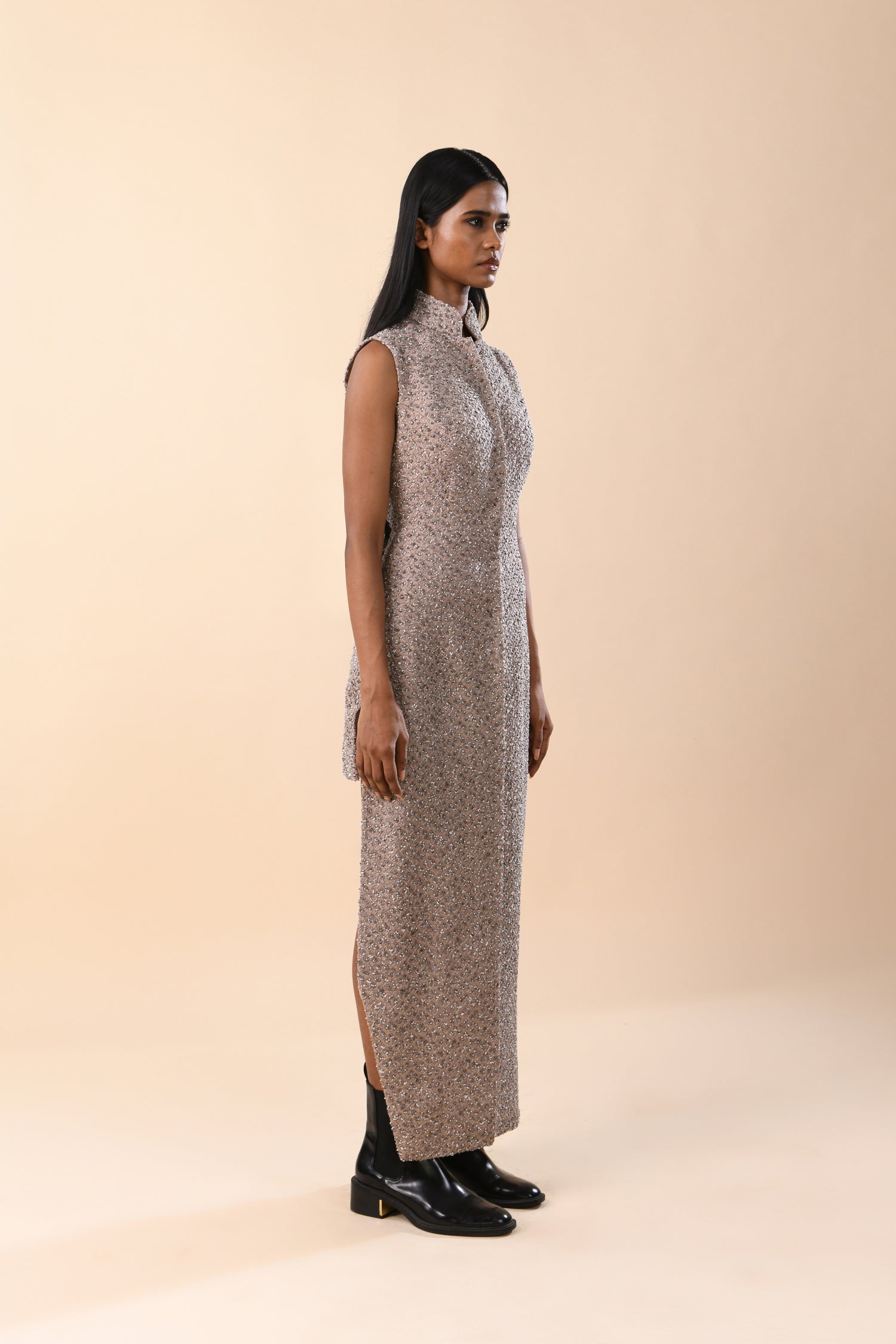 MULTI BEADED HIGHLIGHTED SLEEVELESS DRESS  