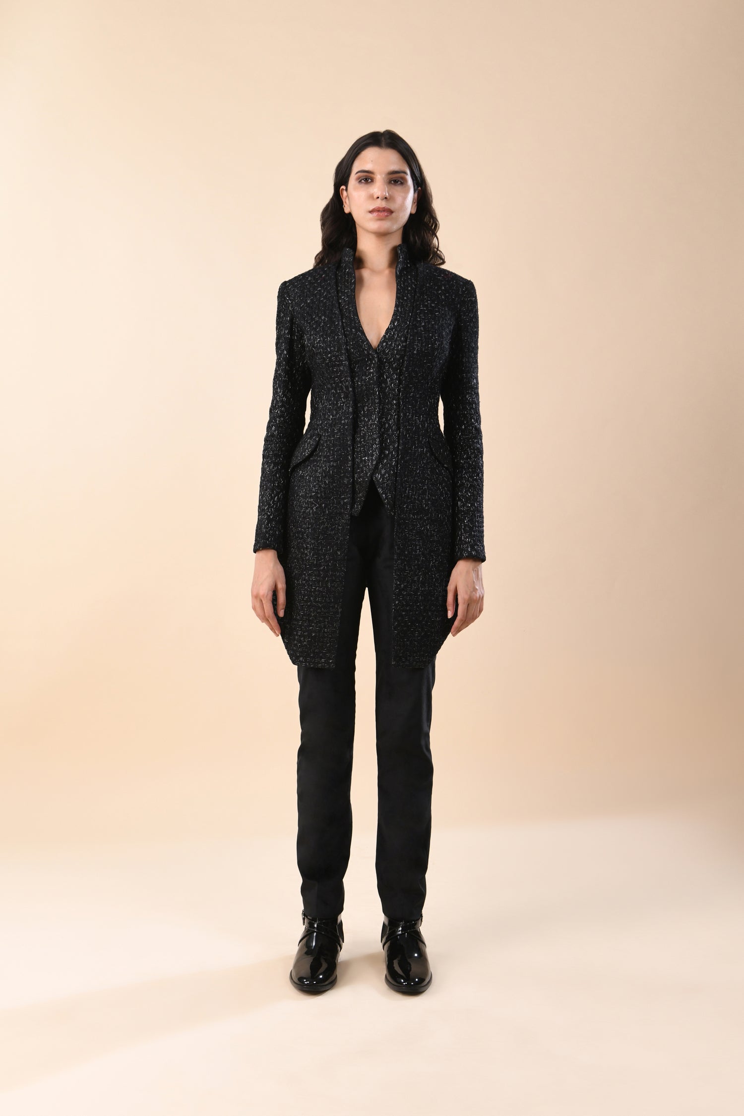  CACTUS HIGHLIGHTED THREADWORK MOCKLAYER BLACK JACKET 