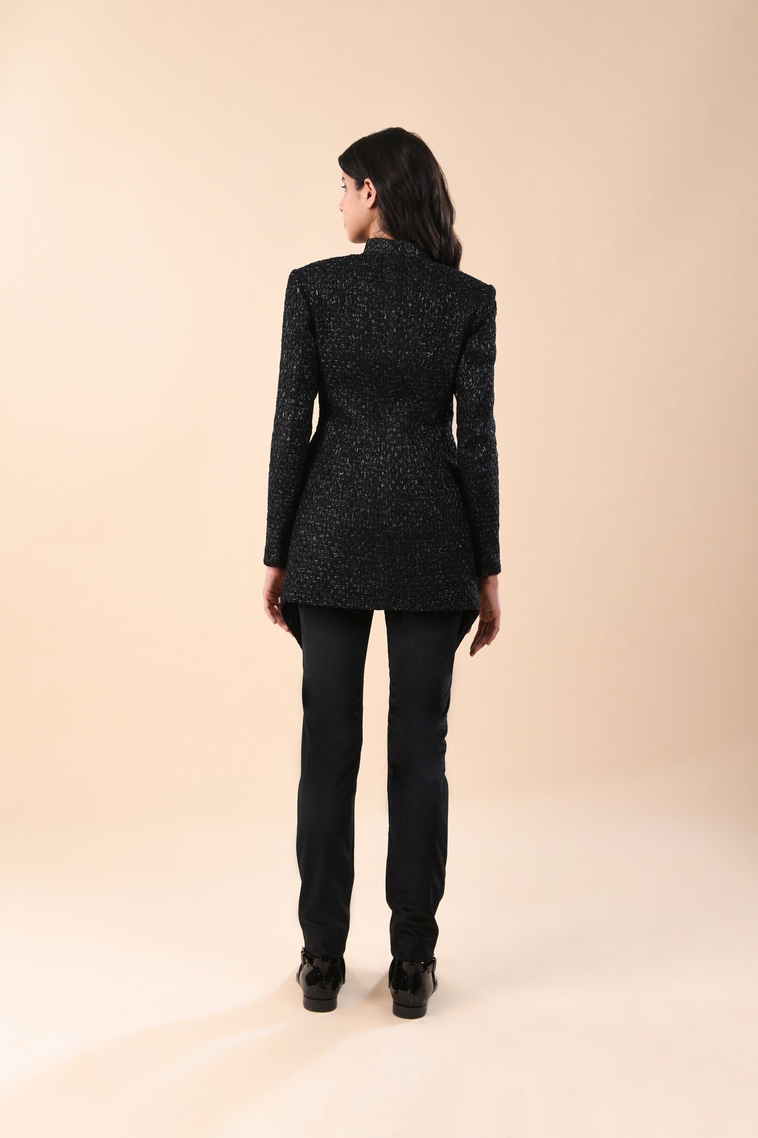 CACTUS HIGHLIGHTED THREADWORK MOCKLAYER BLACK JACKET  