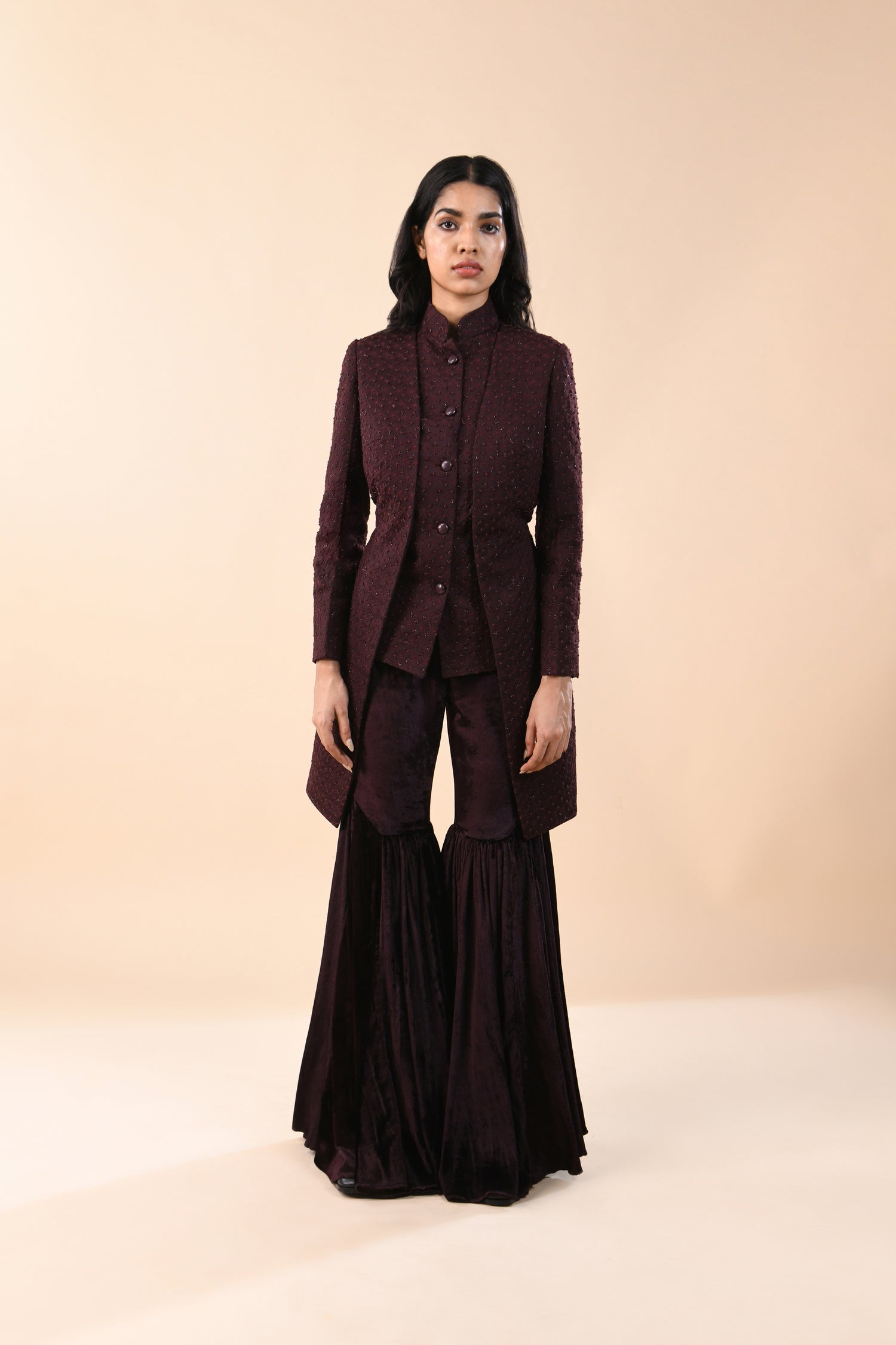  Y FLAT HIGHLIGHTED MOCK LAYER BACKLESS JACKET 