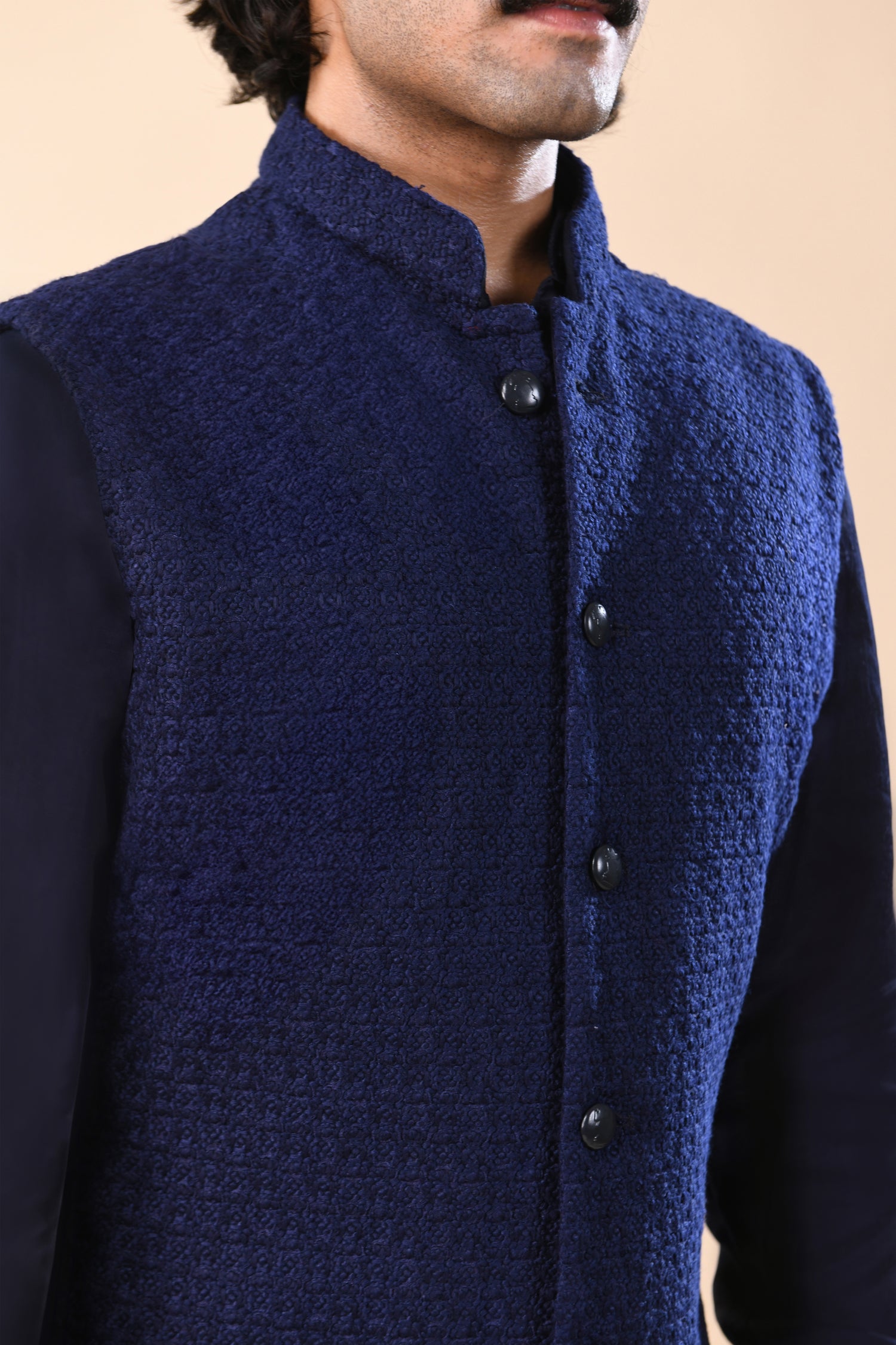 DECON FLOWER REVERSE SHORT SLEEVELESS NAVY JACKET  