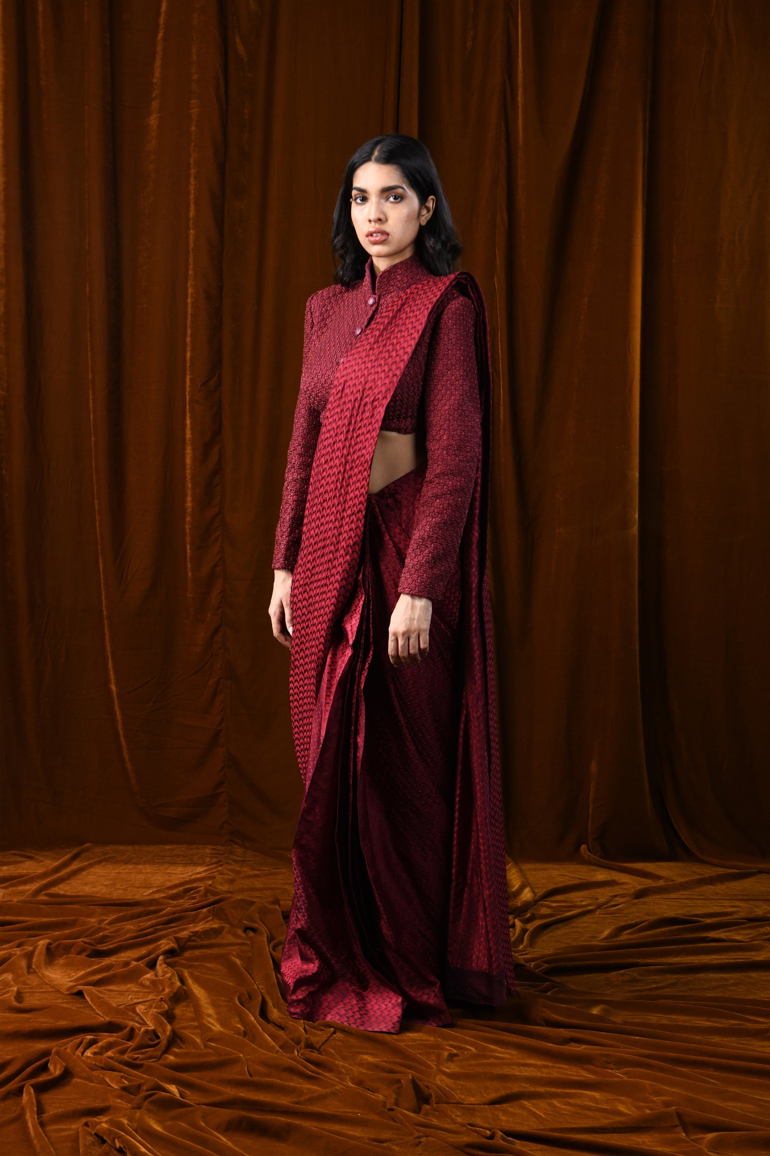 B BOM ARROW PLANT THREAD SAREE SET  