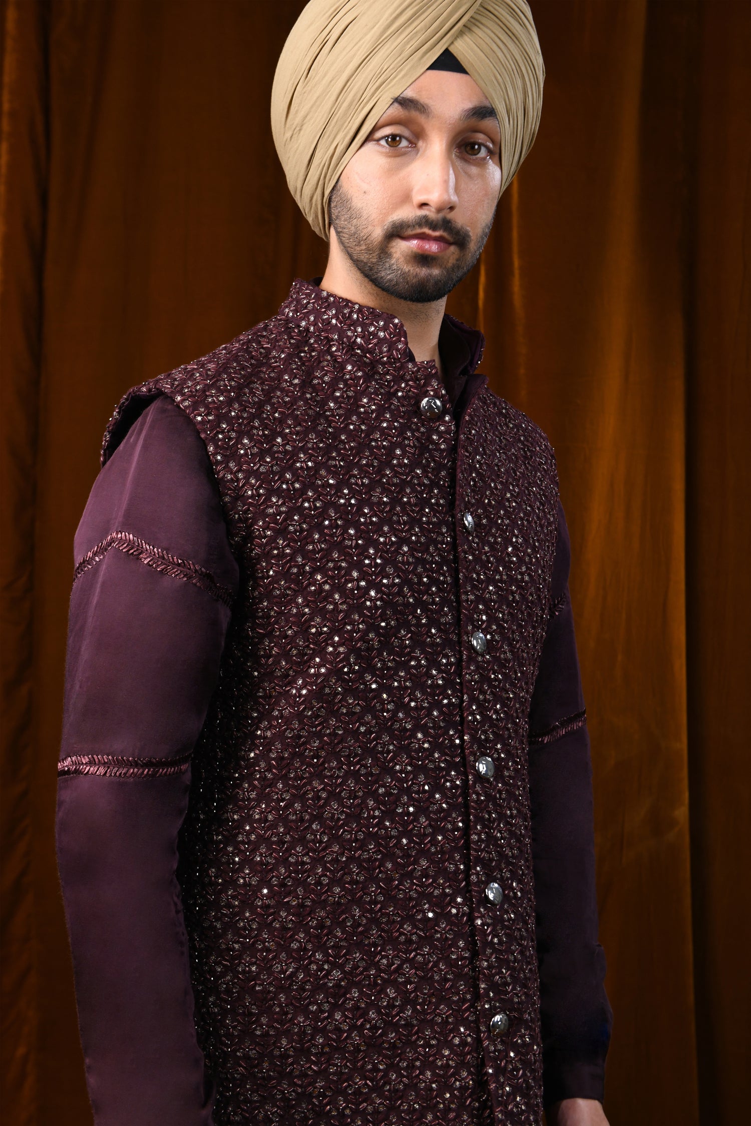 BIG PLANT MIRROR HIGHLIGHTED LONG SLEEVELESS WINE JACKET  