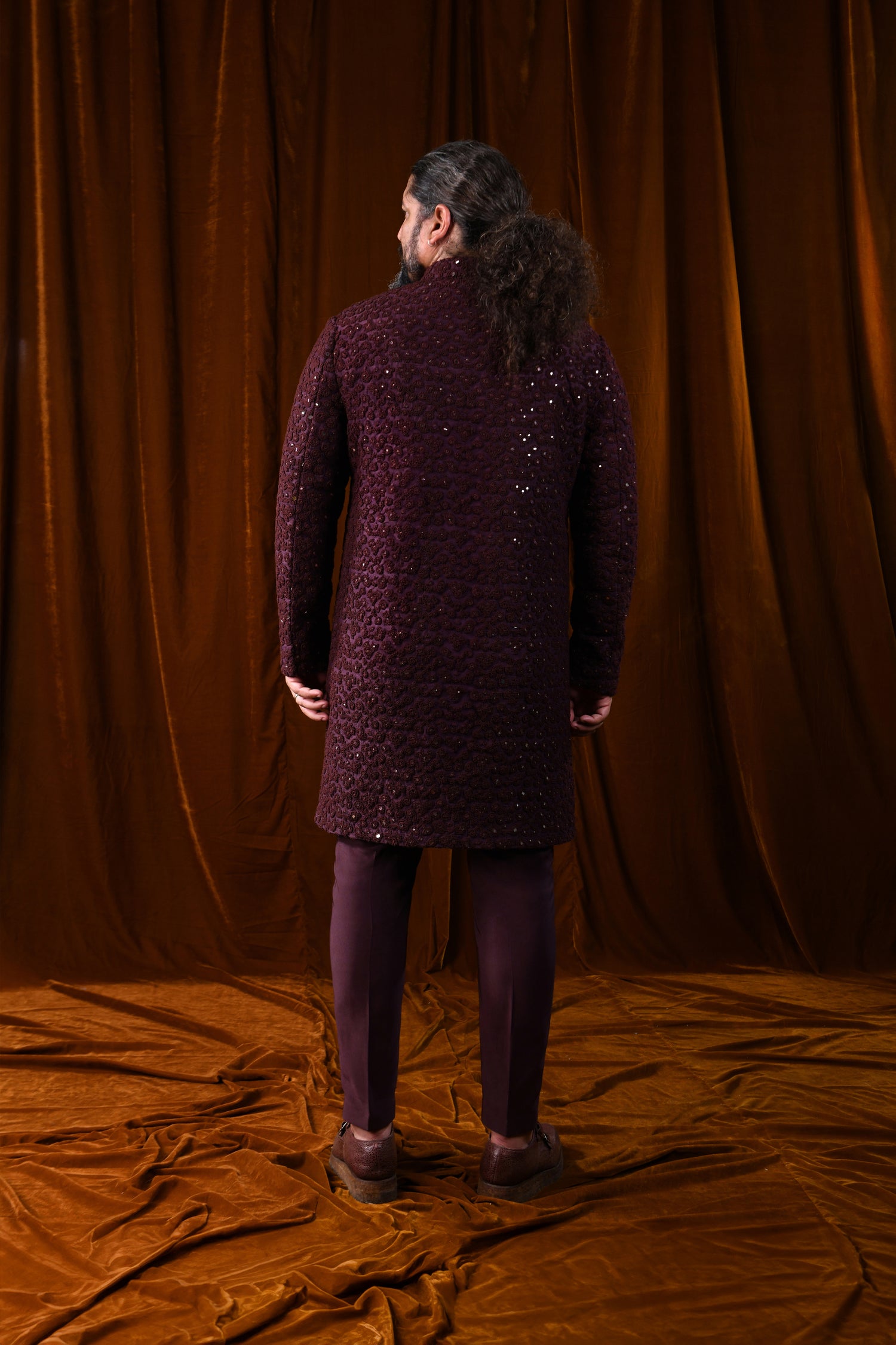 CREST VERTICAL FRENCHKNOT MIRROR KNOTTED DARK WINE JACKET  