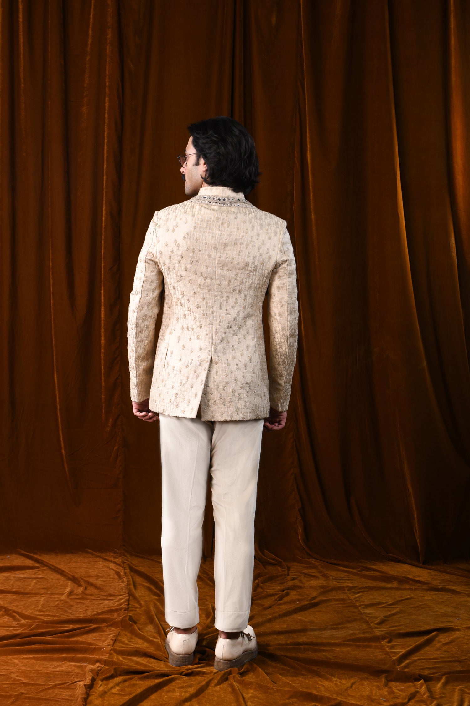 DUAL TONE CACTUS MINIMALISTIC THREADWORK BANDHGALA  