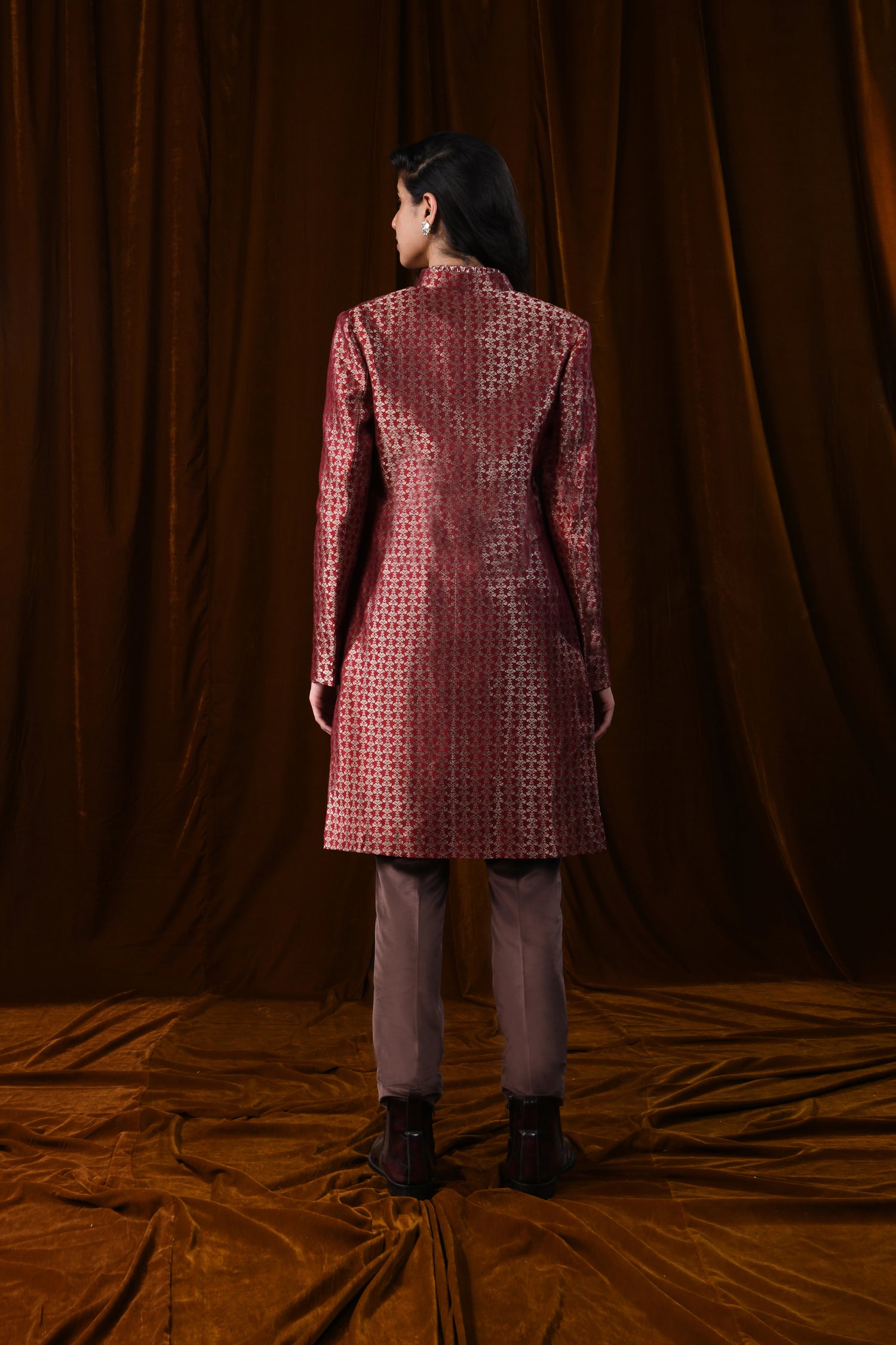 B CREST OPEN SHERWANI  