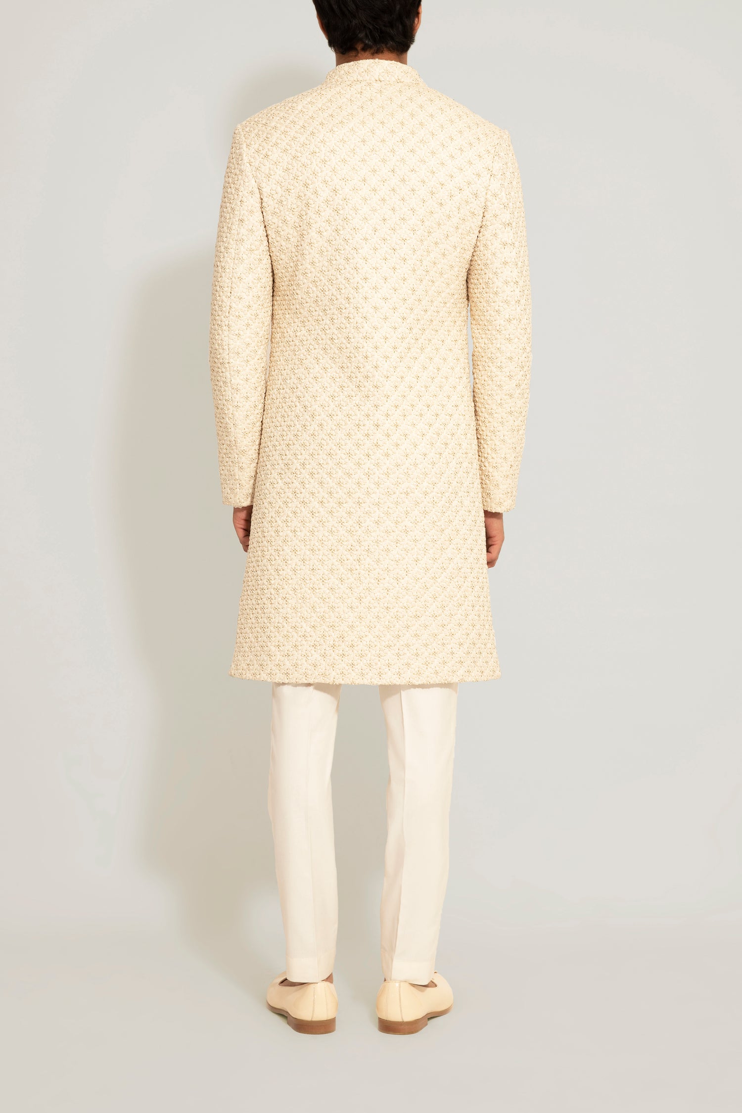 MESH THREAD HIGHLIGHTED JACKET  