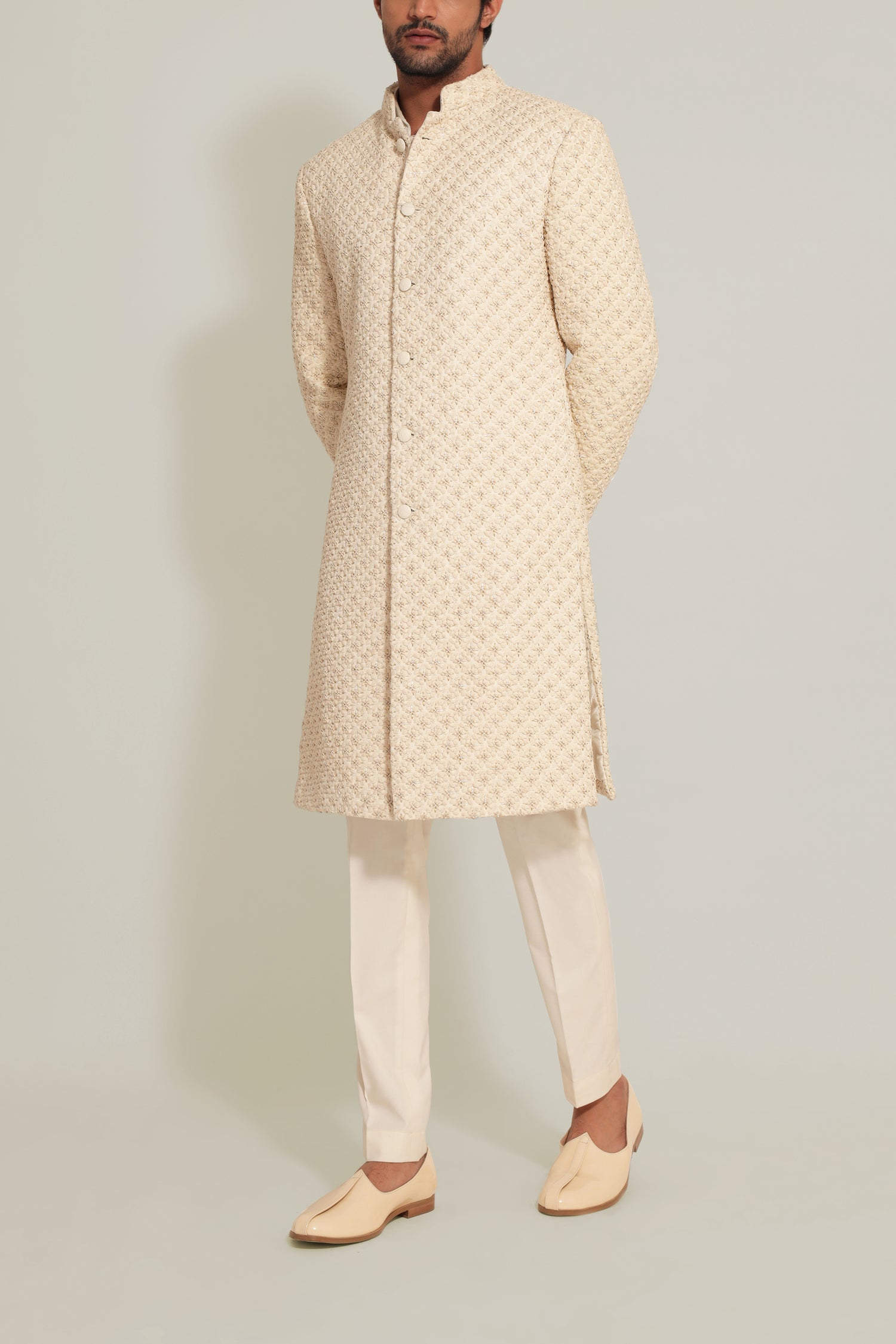 MESH THREAD HIGHLIGHTED JACKET  