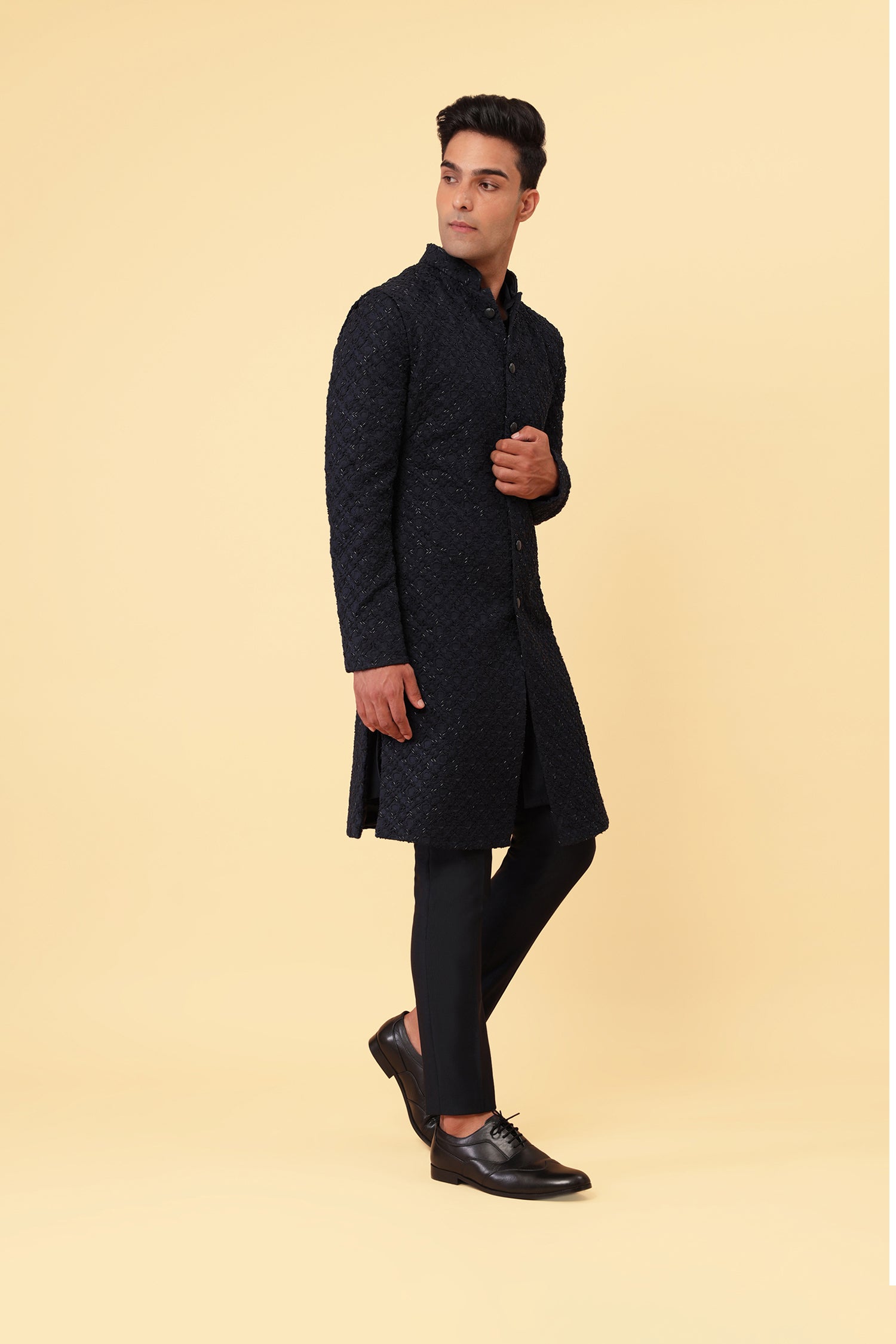  FOUR WAY ARROW HIGHLIGHTED DECONSTRUCTED  BLACK JACKET 