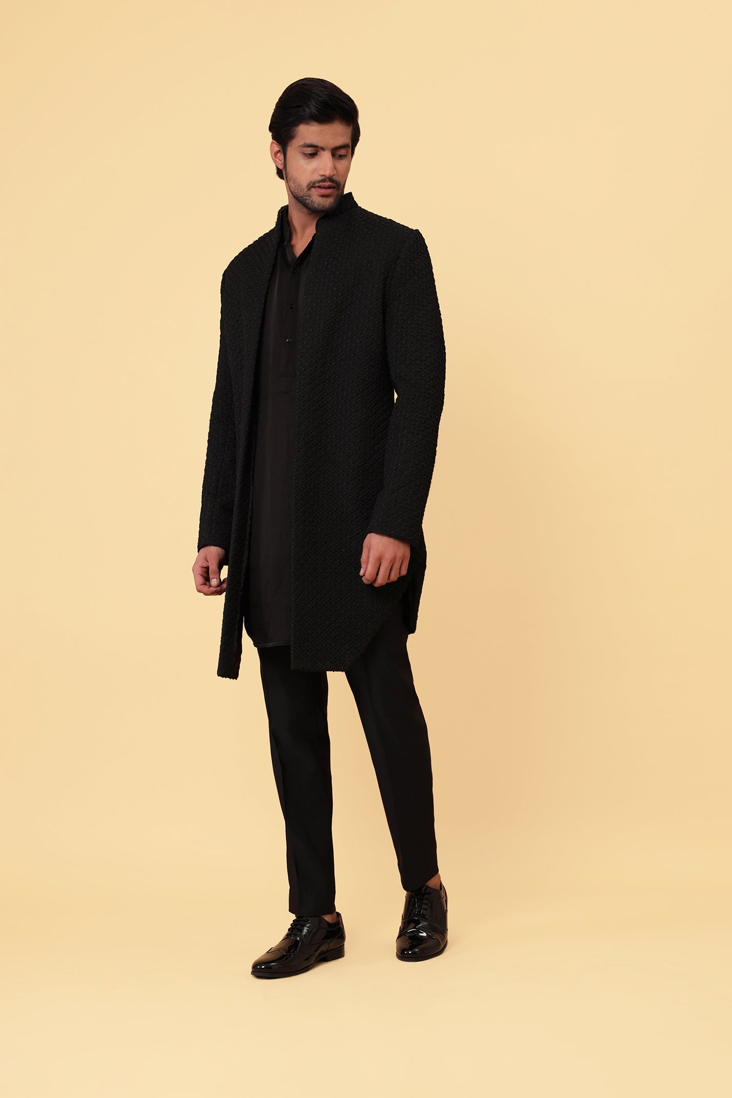  BOM ARROW THREAD FIBRE KNOTTED BLACK JACKET 