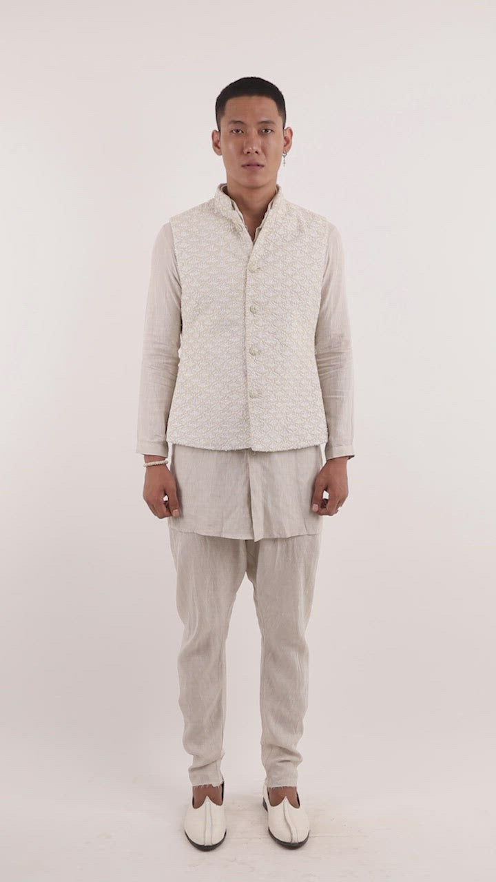 LAMP BEADED SLEEVELESS JACKET  