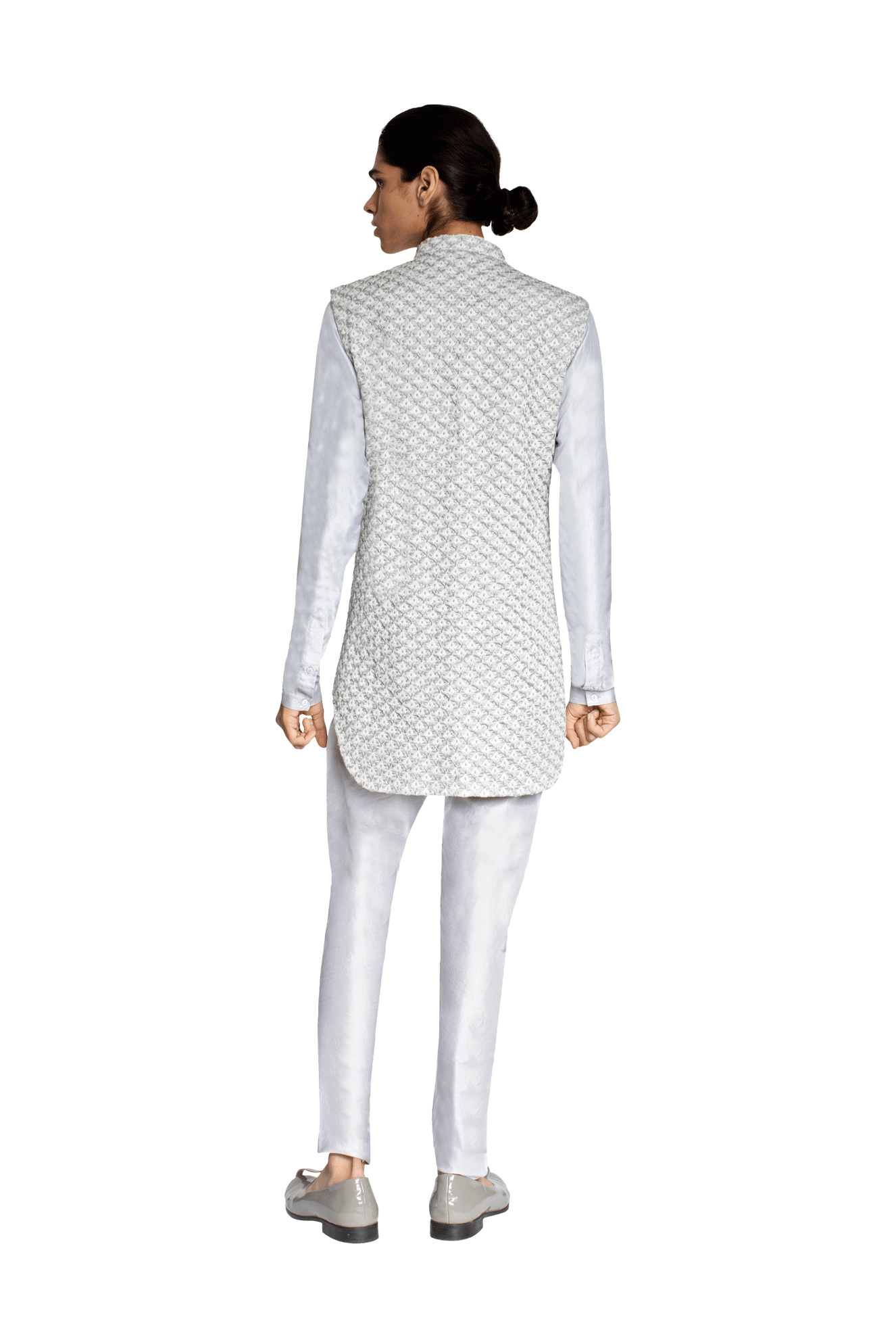 DIAMOND FLOWER HIGHLIGHTED LONG SLEEVELESS JACKET  