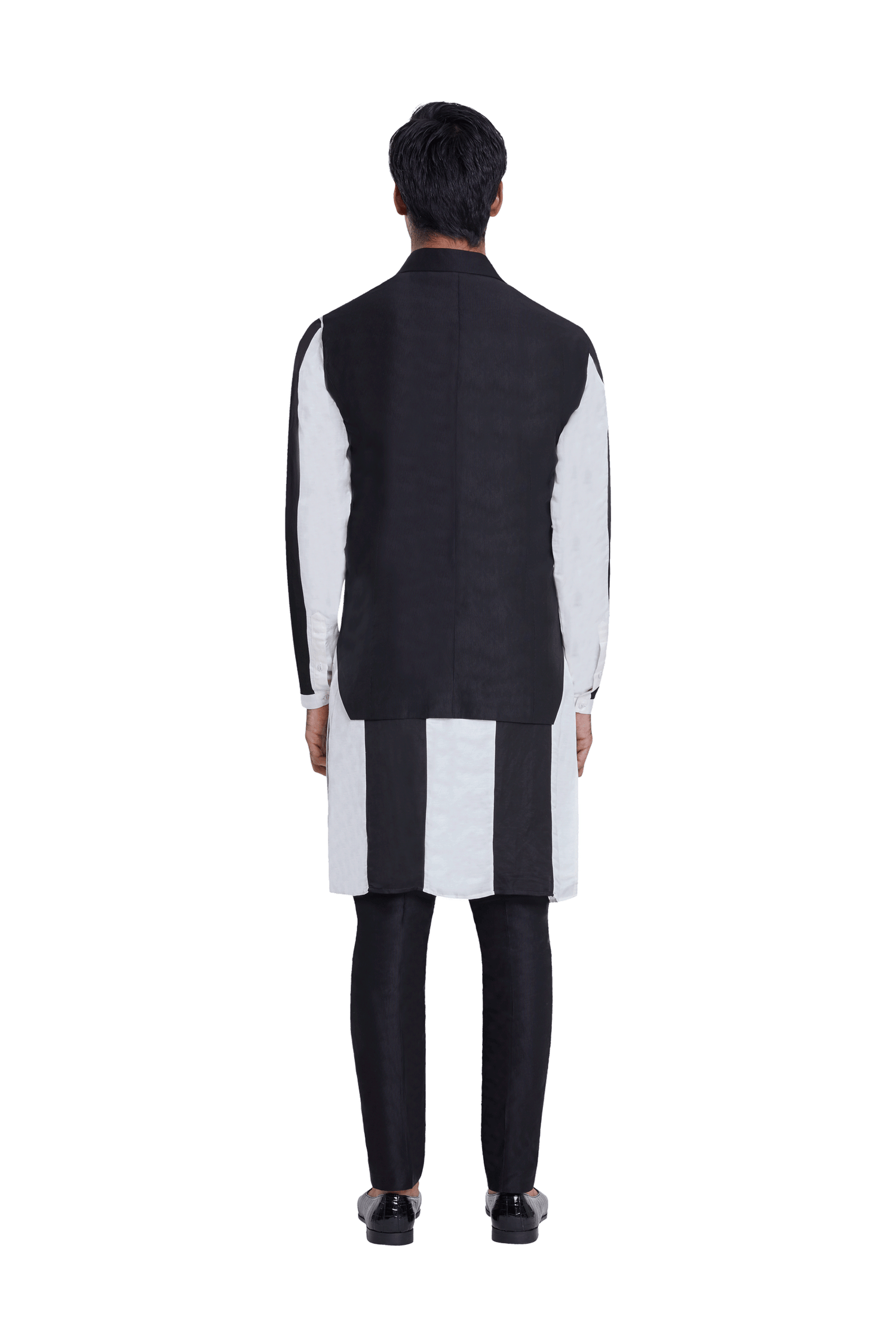 LIGHTWEIGHT SLEEVELESS BLAZER  