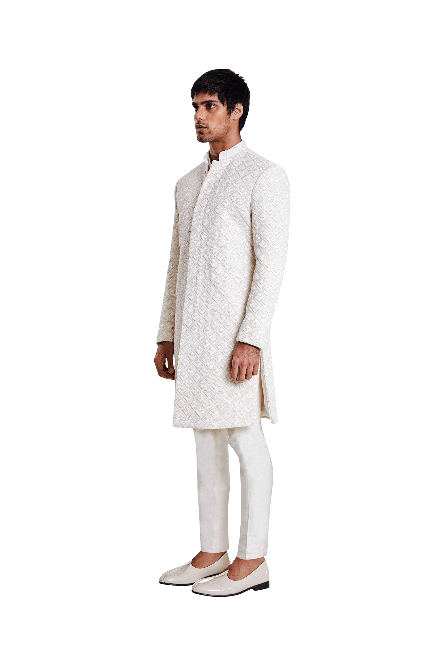 SCALLOP HIGHLIGHTED JACKET  