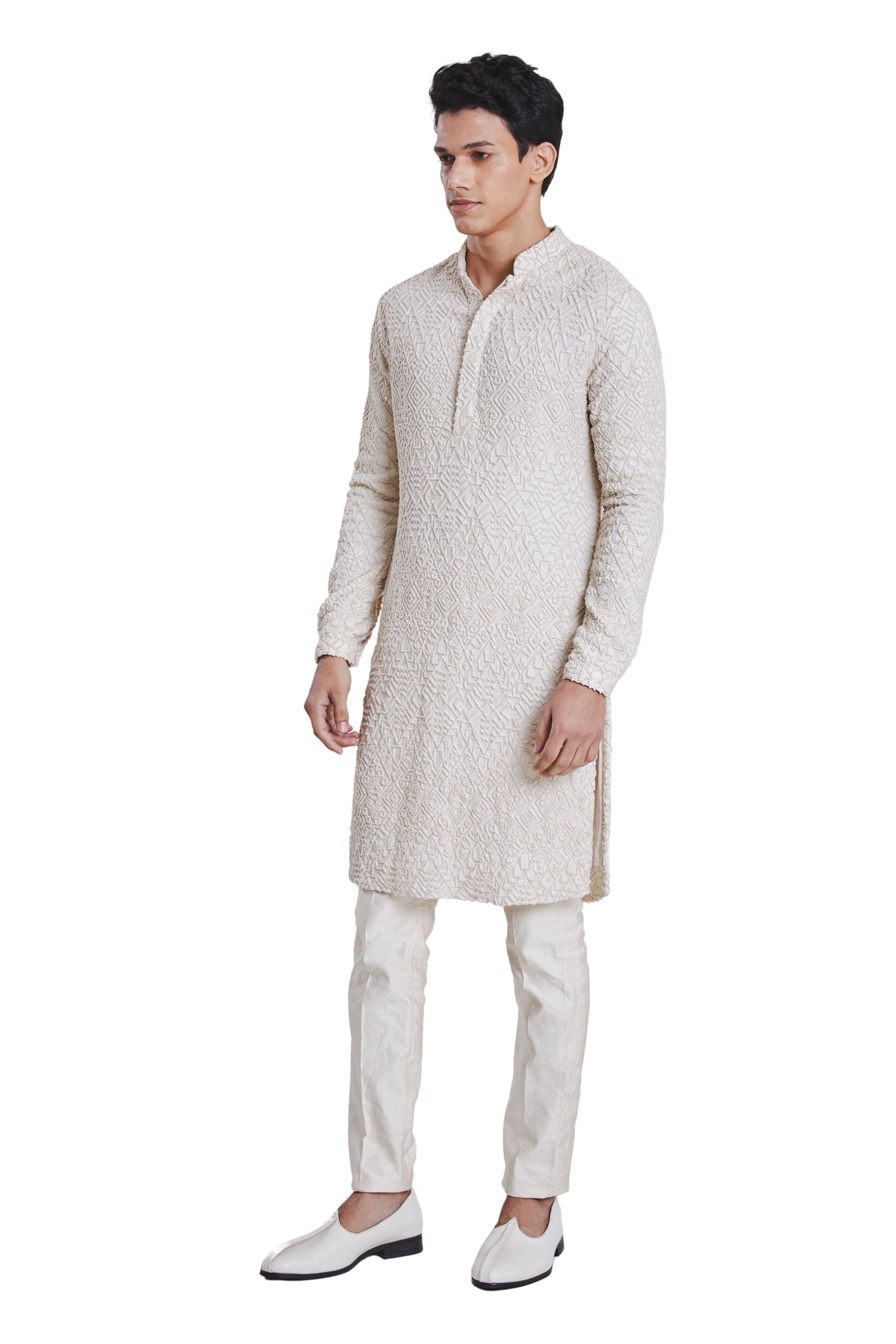 SINGLE GEOMETRIC KNOTTED KURTA  