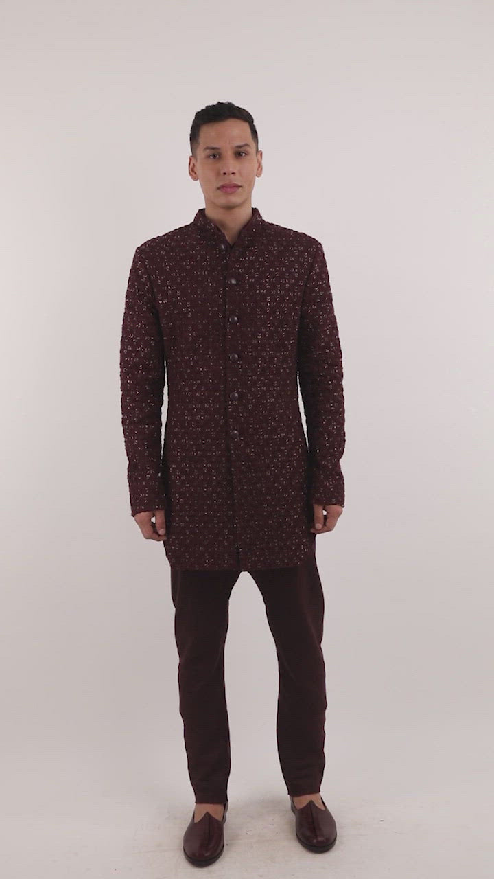 FOUR WAY ARROW HIGHLIGHTED JACKET  