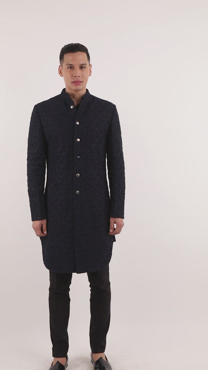 FOUR WAY ARROW HIGHLIGHTED JACKET  