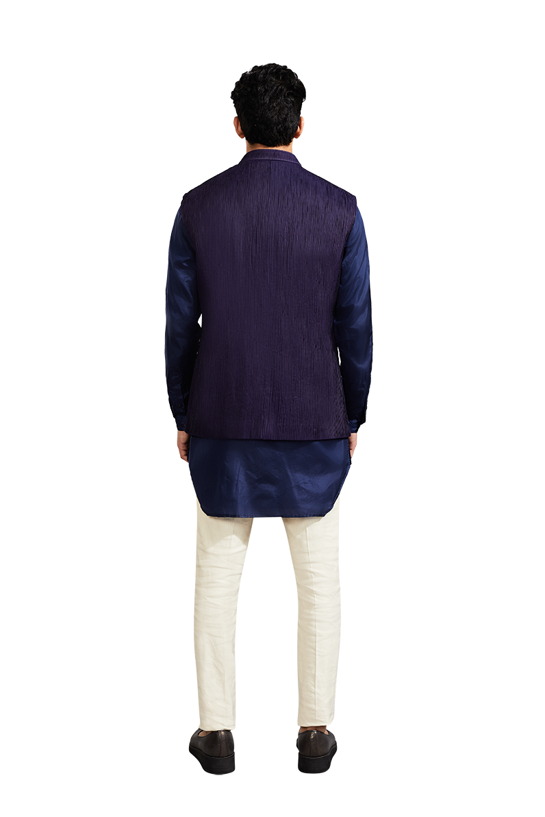 PINTUCKED SLEEVELESS JACKET  